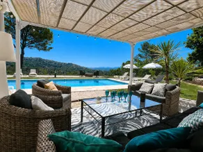 Magnificent Villa with splendide view and heated private pool - Image 3