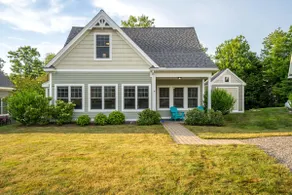 Maritime Meadows Charming Resort-style Home! - Image 5