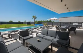 Beautiful Home In Tar - Image 3