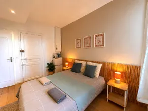 Cozy 1-bedroom apartment in a quiet backyard / 2 people - Image 4