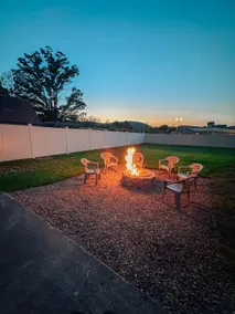 Hot Tub, In Town, Fenced In Yard! - Image 3