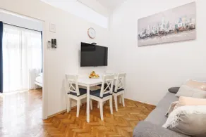 Cute & Cozy 2BD in Prime Location! - Image 2