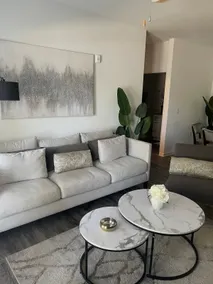 SuperHost Special! 1BR/1BA Luxe Stay in Jax - Image 2