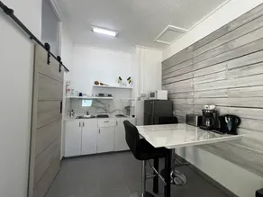 Close to the beach - Image 3