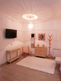 Oriental apartment 50 m2 with terrace, private parking - Image 3