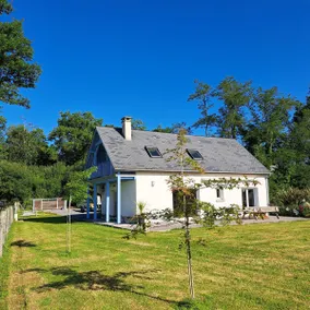 House at the end of the road - Image 2