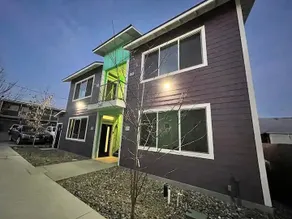 Modern Condo - Image 4