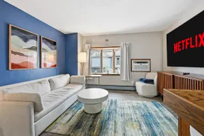 Private parking, 5 blocks from South Shore Beach - Image 2