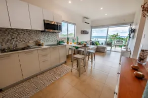 Sunset Paradise · Stylish Beachfront Condo - Image 4