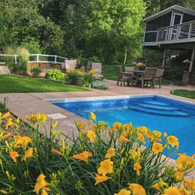 Woods Inn and Farmhouse - Image 4