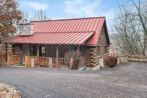 Rustic Ridge Log Cabins - Image 4