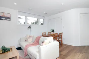 Modern Luxury Townhouse - Image 4