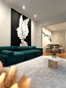 4 Bedrooms • Private Patio • Stylish Central Stay - Image 5