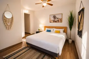 Cozy Oceanview Haven • AC/Heat • Steps to Beach - Image 4