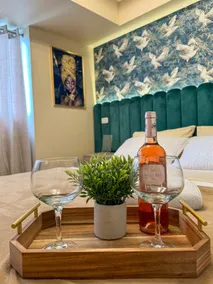 Republica, Entire Apt. 1008 - Image 2