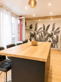 Luxurious, bright, unique 2-room apartment in Saint-Claude - Image 3