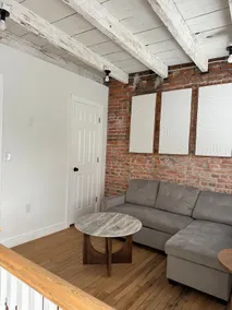 Stay at Queen Village IV - Image 5