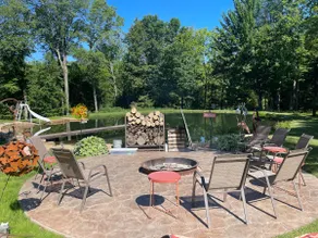 Golden Pond Lower • Yard, Firepit & Pond Access - Image 2