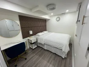 Cozy 2BR Suite•Traveler‑Friendly•Near 401/Airport! - Image 3