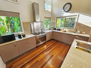 Boutique Studio w/ Fireplace, near Noosa & Eumundi - Image 3
