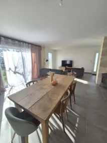 Renovated Villa Netflix Fiber, Air Conditioning Comfort & Nature - Image 4