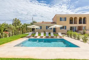 Villa with pool 5 minutes from Calvi beach - Image 3
