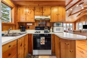 Tide's Edge-New Oceanfront! - Image 4