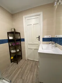 Roystonia, Vitalba Apartments - Image 5