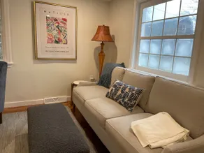 Edgewood Lake Cottage with Beach access and Hottub - Image 4