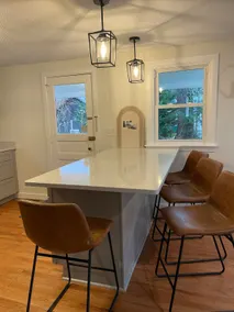 Edgewood Lake Cottage with Beach access and Hottub - Image 3