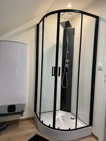 Cocoon accommodation - Image 4