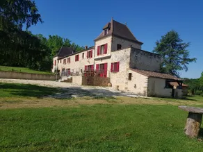 The truffle-heated pool 4 beds. 4 bedrooms - Image 2