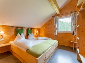 Deluxe Chalet on a Slope in Hohentauern with Sauna - Image 4