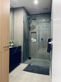 Independent One-Bedroom Boutique Apartment - Image 4