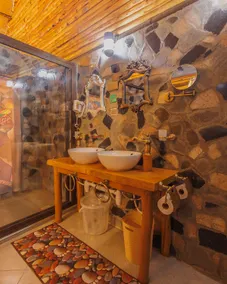 Thitu Log House - Image 5