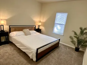 2BR 2BA-King Beds- Pool and Gym - Image 4