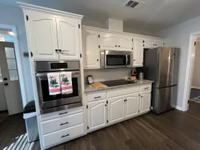 Lily Pad | 3 bd/1ba | Fenced backyard | Patio! - Image 3
