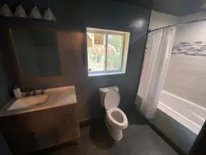 6bedroom House of Vibes w/ Backyard Oasis - Image 5