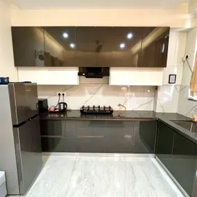 Aurum A Golden Haven 1bhk Near Airport - Image 4