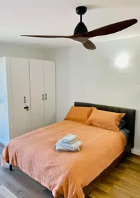 Modern Studio Apartment - Image 3