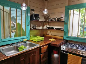 Cute Caribbean Cabana in Saigon: basic but cosy! - Image 4
