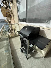 Luxurious Brand New Seafront, wake up onto the sea - Image 5