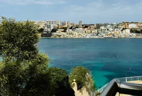 Luxurious Brand New Seafront, wake up onto the sea - Image 3