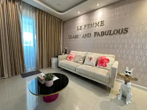 La femme home, Near Impact arena - Image 2