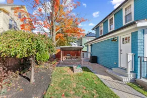 Cozy Lowell Home with Refreshed Yard & Fire Pit - Image 4