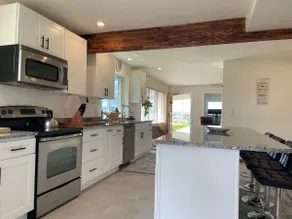 Vineyard View House - Image 4