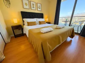 Downtown Apartment/Free Pool and Parking - Image 3