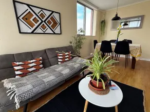 Downtown Apartment/Free Pool and Parking - Image 2
