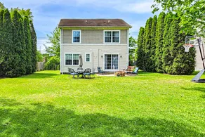House Near Yale, Fire Pit & Garage, Group Family - Image 2