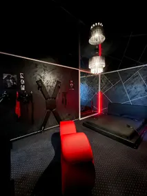 Adult only studio - Image 5